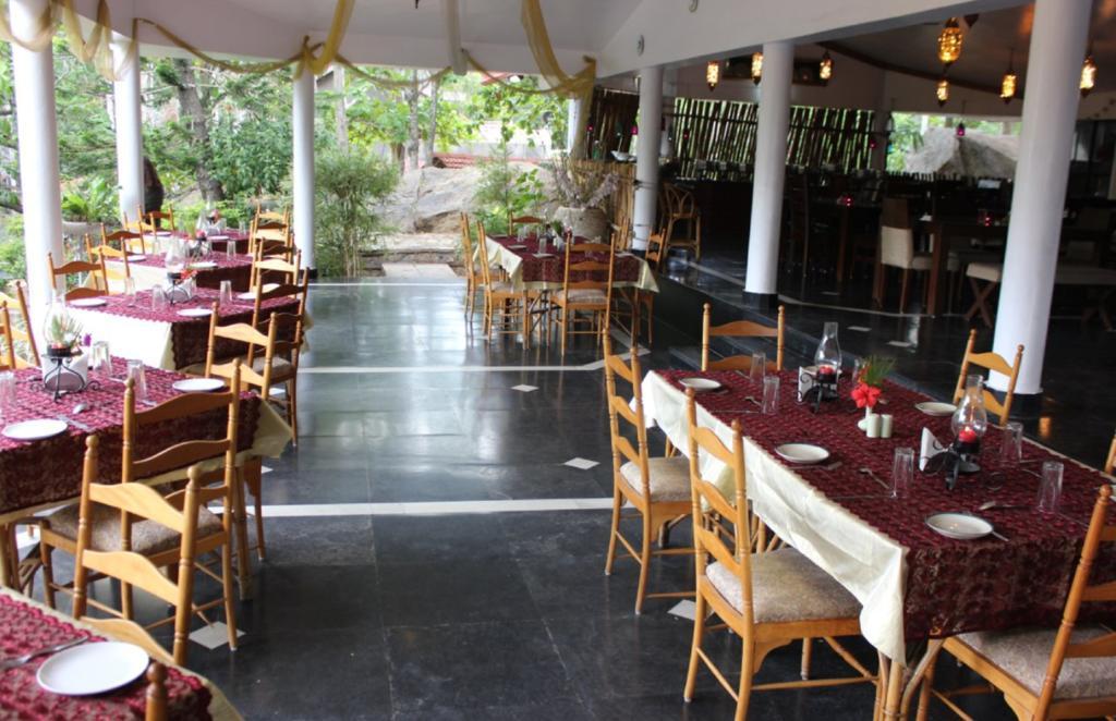 Eagle Ridge Resort Μπανγκαλόρ Εξωτερικό φωτογραφία