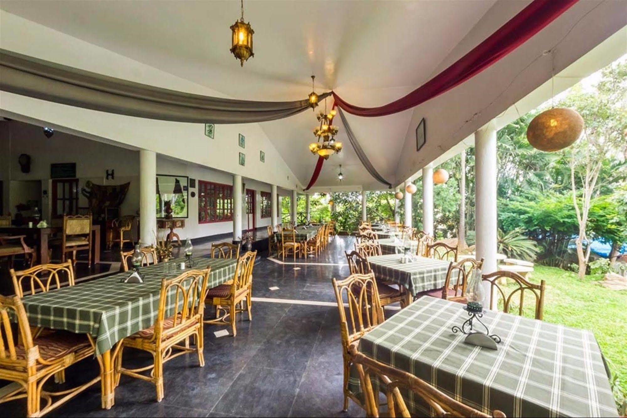 Eagle Ridge Resort Μπανγκαλόρ Εξωτερικό φωτογραφία