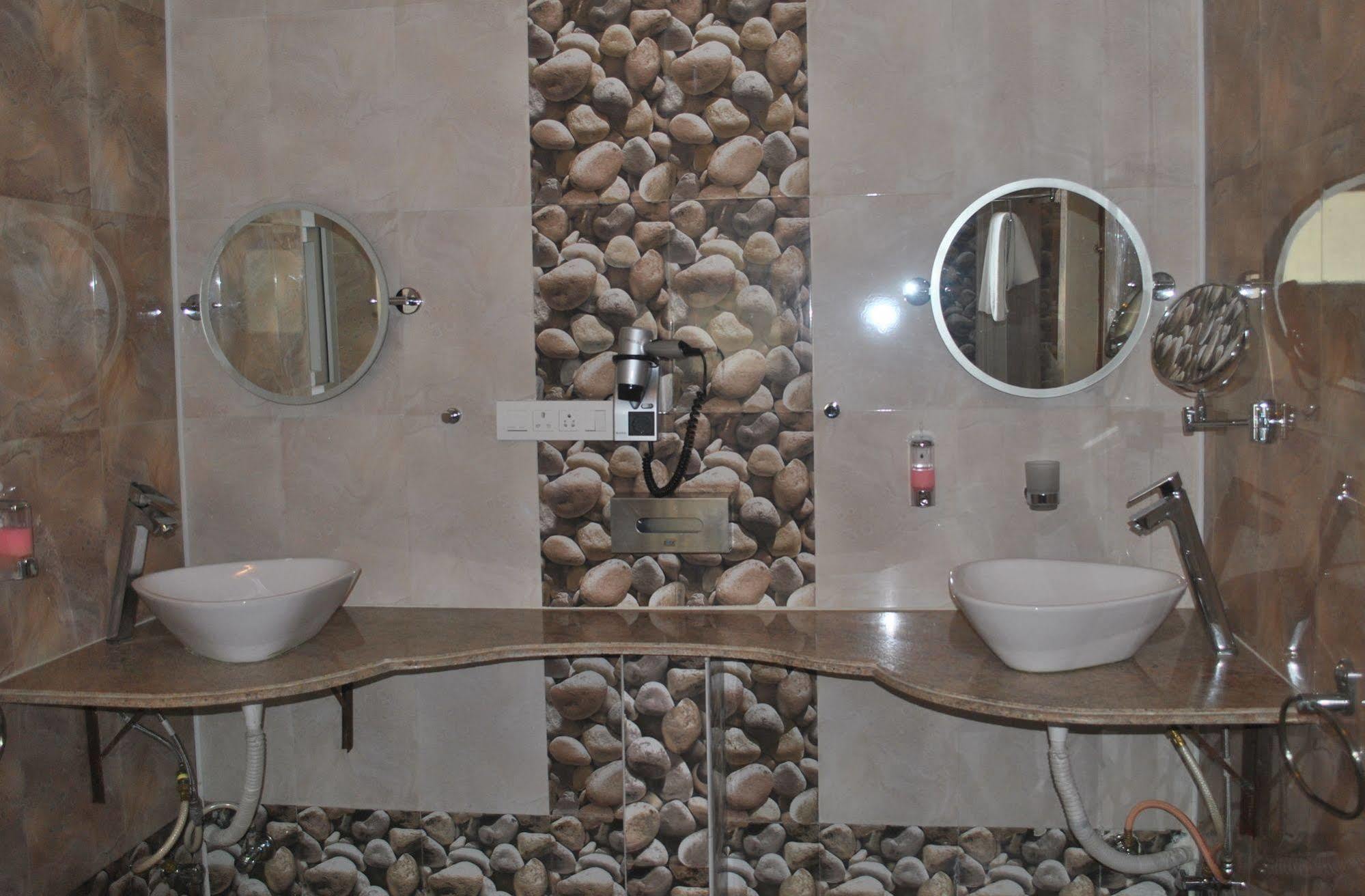Eagle Ridge Resort Μπανγκαλόρ Εξωτερικό φωτογραφία